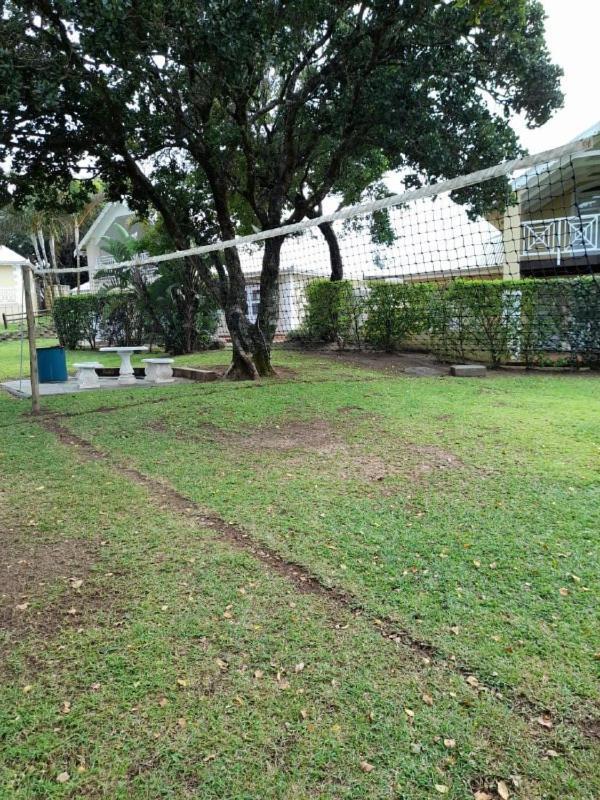 דירות פורט אדוארד 19 Montego Bay Caribbean Estate מראה חיצוני תמונה